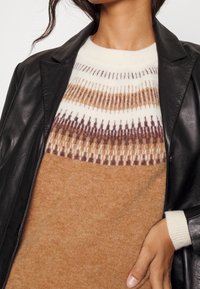 Lounge Nine Strickpullover - brown