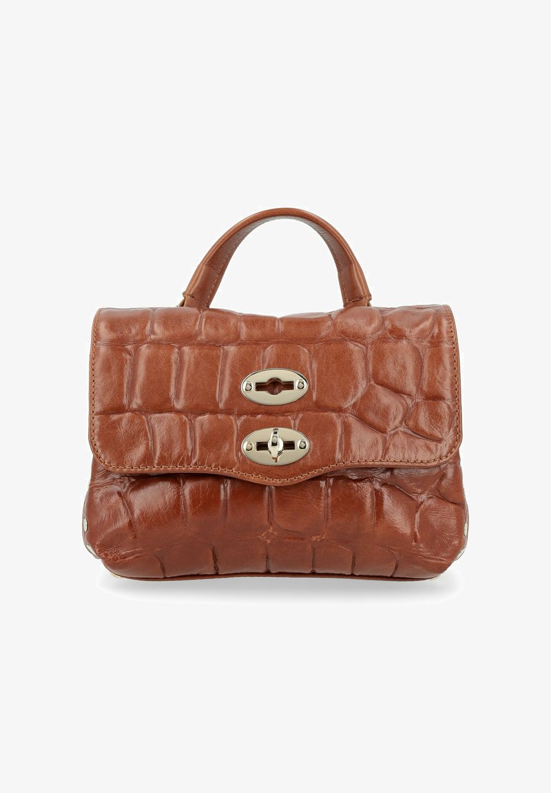 Sac à main en cuir embossé crocodile marron avec une forme structurée, deux fermetures à clasp et une courte poignée pour le transport.