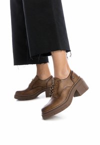 Refresh Zapatos de vestir - taupe