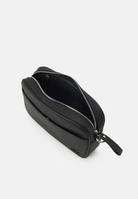 Lacoste Borsa a tracolla - black