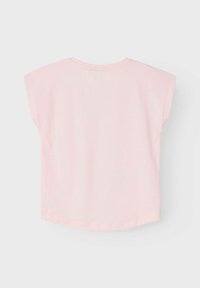 Name it REGULAR FIT - Camiseta estampada - parfait pink