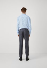 Isaac Dewhirst CHECK SUIT SET - Κοστούμι - grey