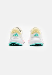 adidas Performance RESPONSE SUPER  - Katujuoksukengät - off white/zero metallic/almost yellow
