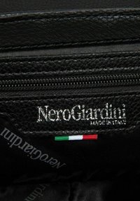 NeroGiardini Borsa a tracolla - 5506-nero