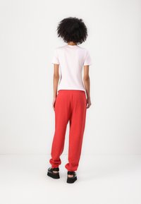 American Vintage DOVEN - Jogginghose - red