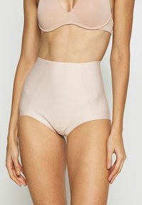 Triumph - MEDIUM SERIES HIGHWAIST PANT - Lenjerie modelatoare - nude/beige Imagine miniatură 1