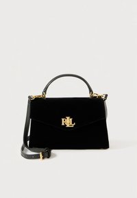 Fekete bársony kézitáska felső fogantyúval, arany RL logós kapoccsal és levehető vállpánttal arany csattal, fehér háttéren.