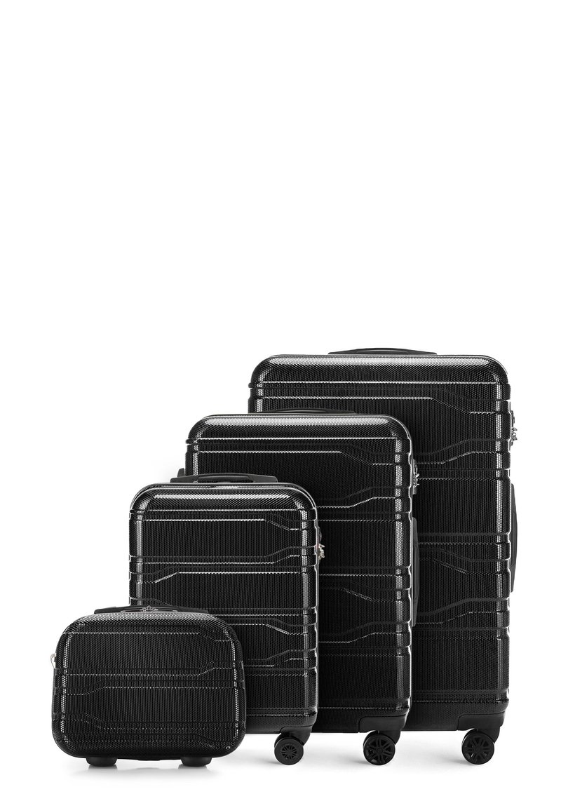Zwart hardschalige kofferset van drie maten, met gestructureerde oppervlaktetexturen, soepel rollende wielen en verstelbare handvaten.