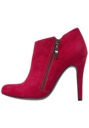 Bottines à talons hauts - red