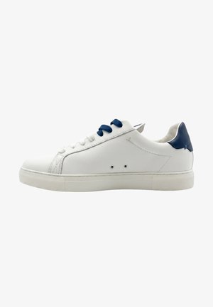 Emporio Armani, EMPORIO ARMANI SNEAKERS - Trainers - white and blue