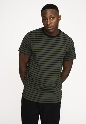 T-shirts print - green