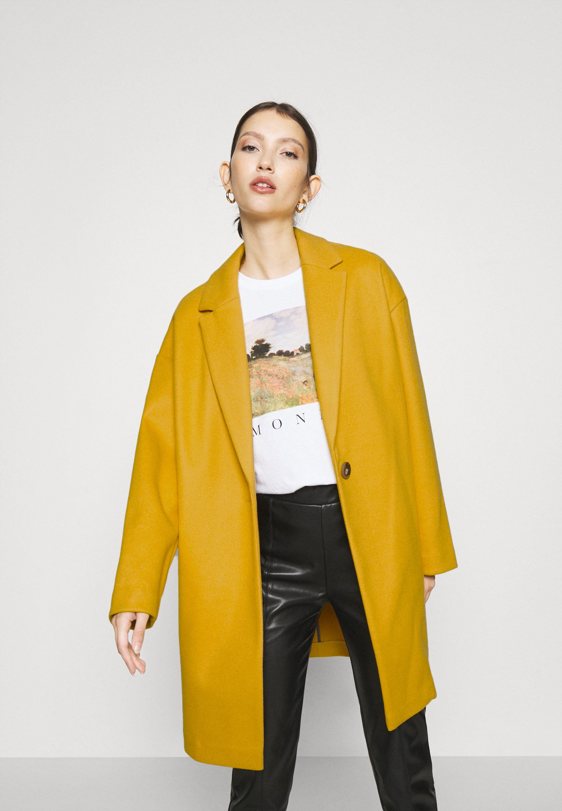 mustard coat