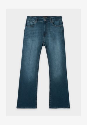 ONLY Carmakoma, CARWILLY - Flared Jeans - dark blue denim