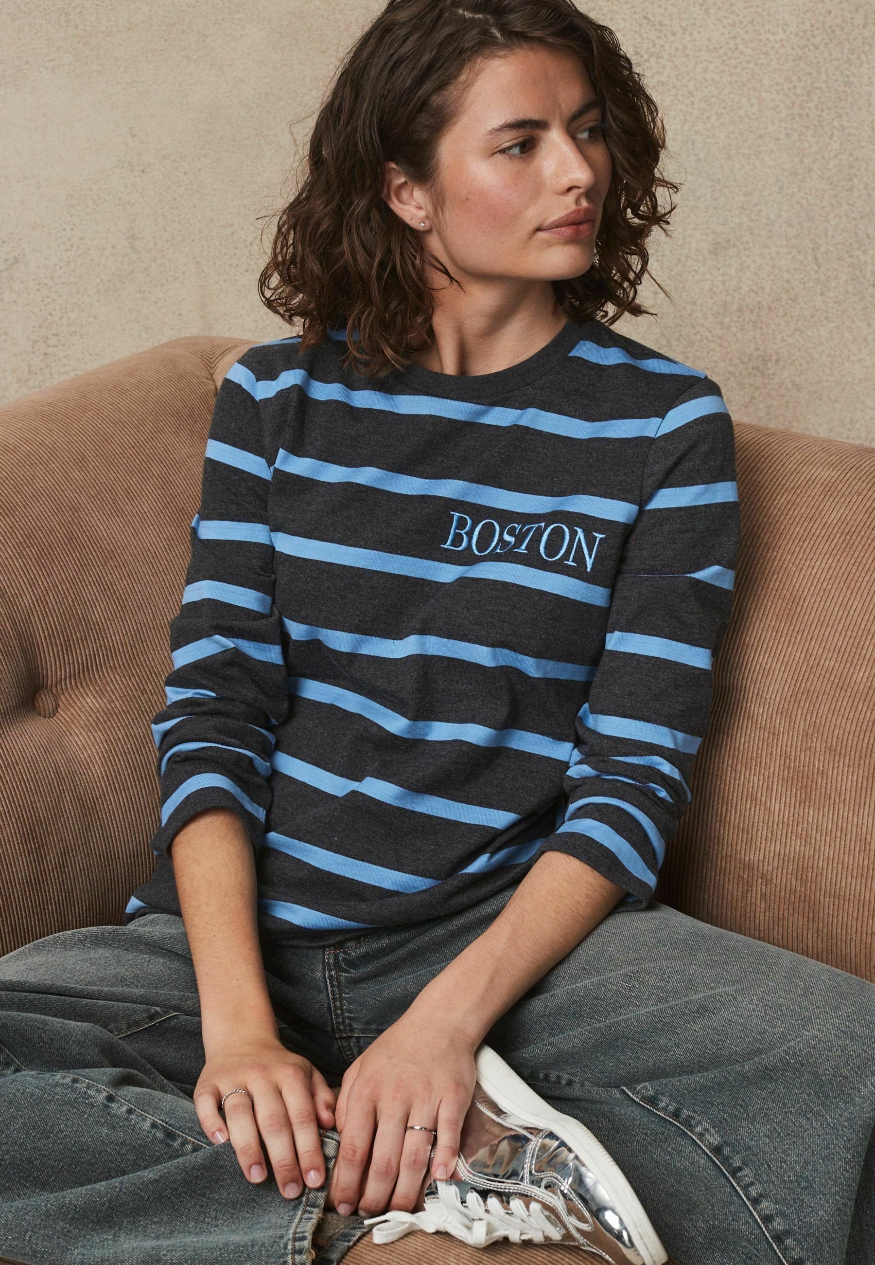 T-shirt NEXT à Manches Longues – Confortable, Coupe Classique, Essentiel Intemporel Pour Toute La Famille - 4