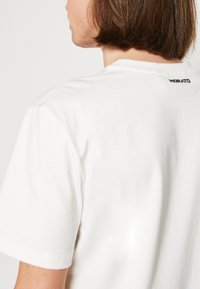 Antony Morato SPONGE PRINT - Camiseta estampada - cream