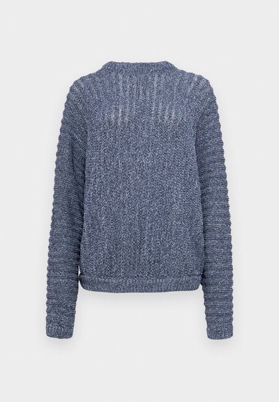 Suéter de punto azul marino con mangas largas, textura acanalada y detalles tejidos a lo largo de los hombros y las mangas. Diseño de cuello redondo.