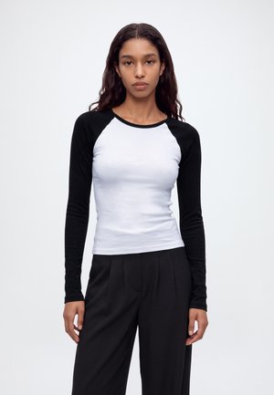 Gina Tricot, CONTRAST LONG SLEEVE TOP - Блуза с дълги ръкави - black/white