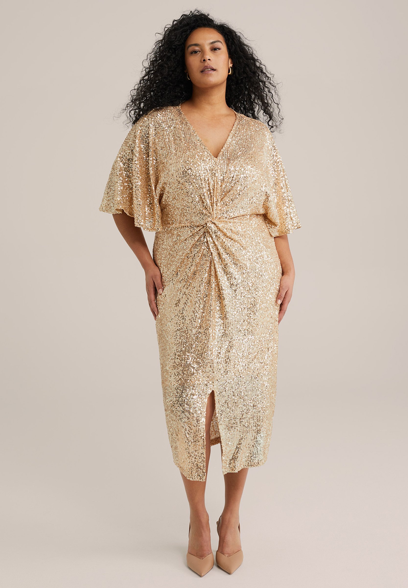 WE Fashion CURVE - Cocktail dress / Party dress - gold/gold-coloured -  Zalando
