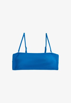 Top de bikini bandeau azul con tirantes finos ajustables, tejido texturizado y diseño sin costura. Presenta un escote recto y una estructura simple.
