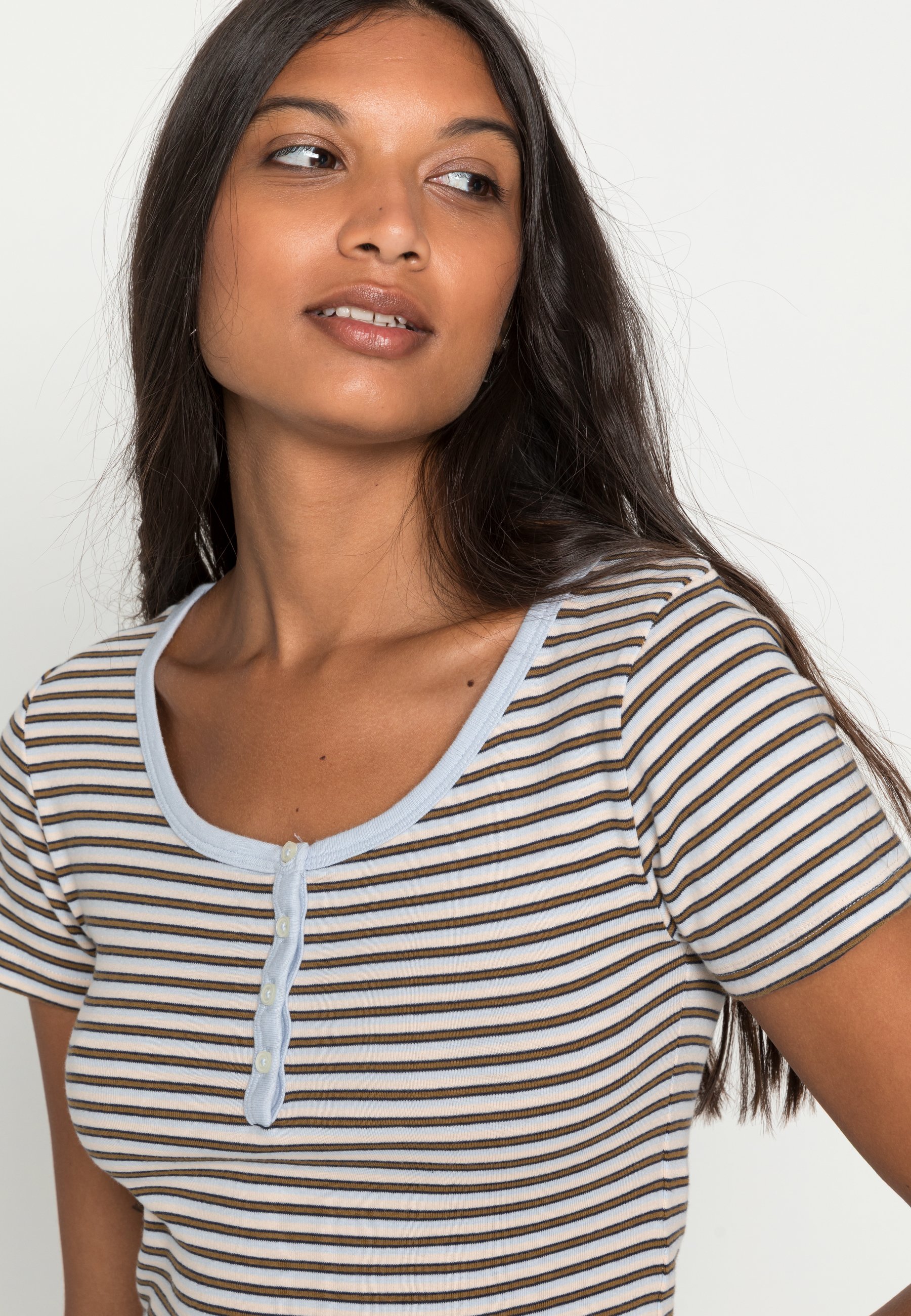 levis henley