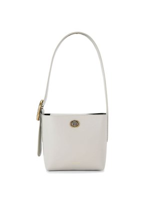 Borsa a spalla in pelle grigia chiara con una sola tracolla, finiture in oro e forma strutturata. Presenta una chiusura a scatto e un design minimalista.