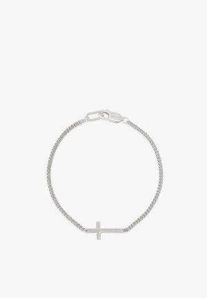 Silberne Kettenarmband mit einem horizontalen Kreuzanhänger, der mit einer strukturierten Oberfläche versehen ist, und einem sicheren Verschluss am Ende.