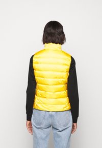 Blauer Vesta - yellow