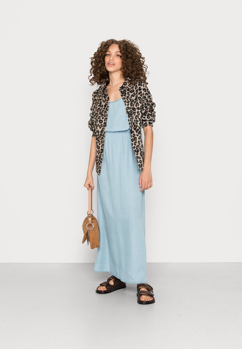 Damen Freizeitkleider | ONLY ONLPEMA WINNER LONG DRESS Jeanskleid light blue denim/light-blue denim - LC04959 Damen Freizeitkleider | ONLY ONLPEMA WINNER LONG DRESS Jeanskleid light blue denim/light-blue denim - LC04959