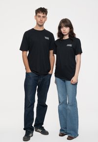 Paradiso Clothing SOME MIGHT SAY LYRICS - Print T-shirt - black