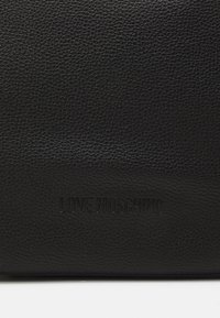 Love Moschino GIANT - Geantă de mână - nero