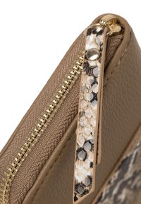 Nobo Portafoglio - beżowy