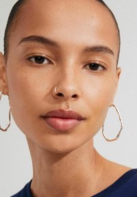Pilgrim LIGHT LARGE HOOPS - Kõrvarõngad - silver plated