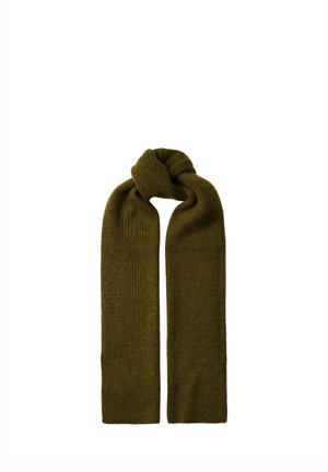 Écharpe tricotée vert olive avec un motif côtelé nouée en un nœud lâche, présentée sur un fond blanc.