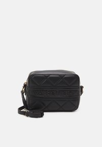Unselected, nero