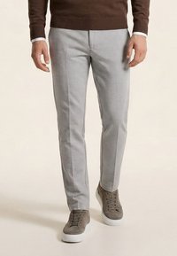 Ei valittu, light grey