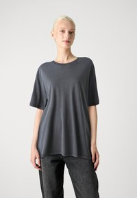 Jack & Jones JORRAVEN WASHED TEE CREW NECK - Majica kratkih rukava s printom - ebony