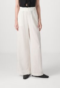 GAP GAUZE WIDE LEG - Hlače - off white