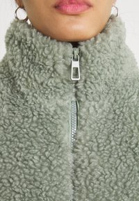 VILA Giacca in pile - dark grey