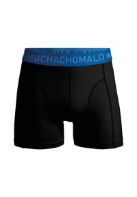Črne bokserice z modrim elastičnim pasom, na katerem je natisnjeno ime blagovne znamke "MUCHACHOMALO". Gladek material z oprijetim dizajnom in šivi.