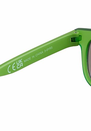 Roheline plastist päikeseprillid matte viimistlusega. Küljepaanil on trükitud tekst: "CE UK CA MADE IN CHINA 3-6 AASTAT." Ümarad läätsed.