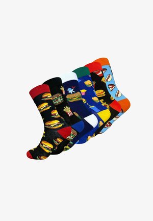Six paires de chaussettes colorées présentant des motifs sur le thème de la nourriture, notamment des hamburgers, des frites et des pizzas, avec des couleurs variées et des éléments de design différents.