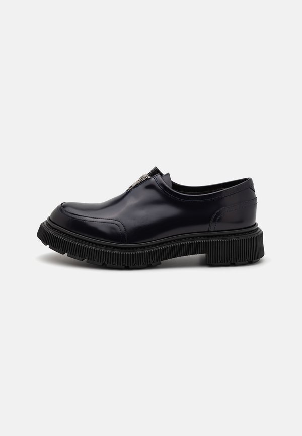 TYPE 193 UNISEX - Slip-ons - night