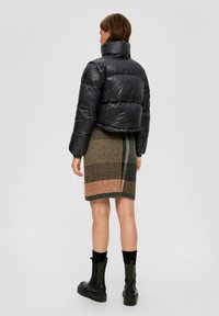 s.Oliver MIT ABNEHMBAREN ÄRMELN - Winterjas - schwarz