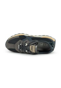 MUNICH SOKU - Zapatillas de entrenamiento - black