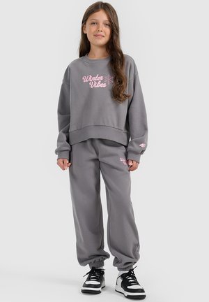 4F, - Bluza