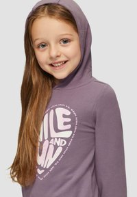 s.Oliver IMPRIMÉ MOUSSE SCINTILLANT - Hoodie - flieder