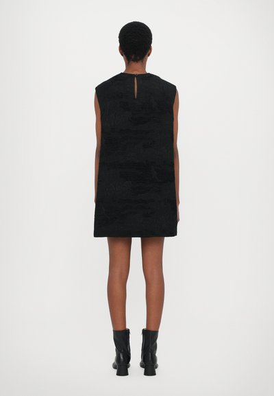 Henrik Vibskov DART SLEEVELESS DRESS - Koktailové šaty/večierkové šaty - fishes black