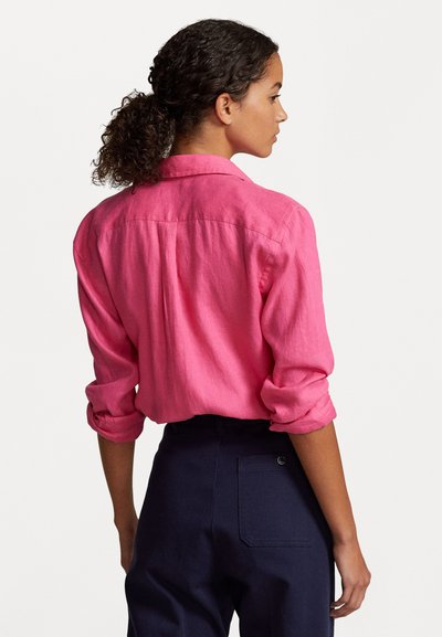 Polo Ralph Lauren CLASSIC FIT LINEN SHIRT - Bluza z gumbi - desert pink