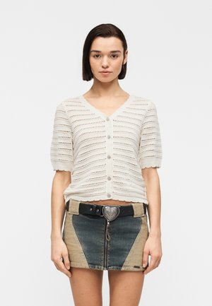 JDYTANJA V NECK - Cardigan - cloud dancer