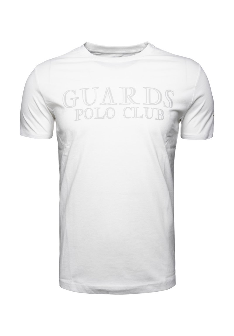 Camiseta de algodón blanca con mangas cortas y cuello redondo, con una sutil impresión en gris que dice "GUARDS POLO CLUB" en el frente.